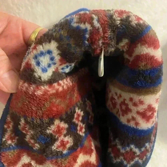 Muk Luks Women’s Slippers Porchia Blue with tassels. Size X Large 11-12 - Picture 5 of 10